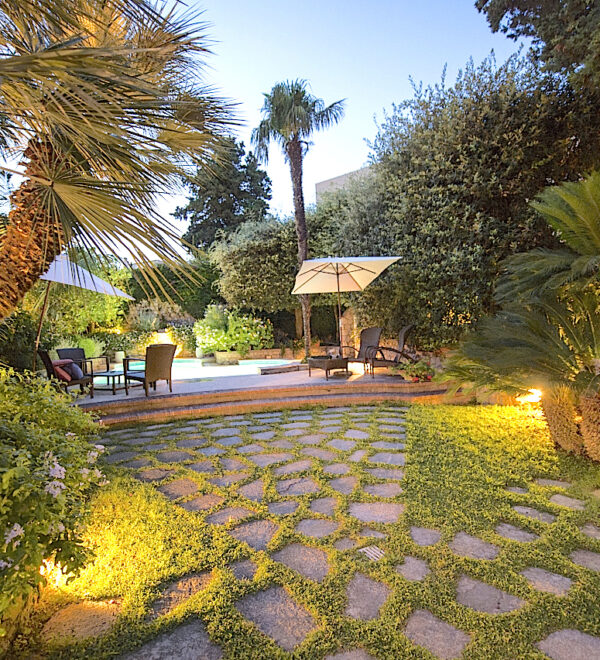 GARDEN