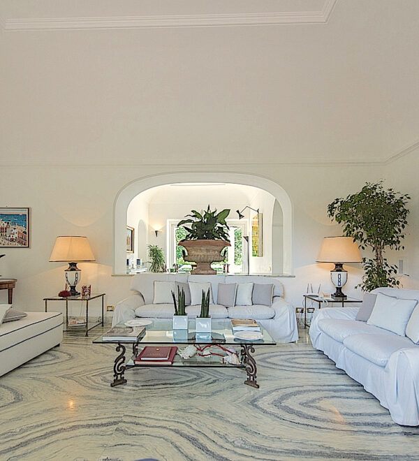 MARBLE LIVINGROOM