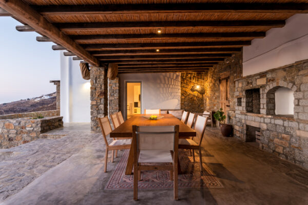 outdoor dining room