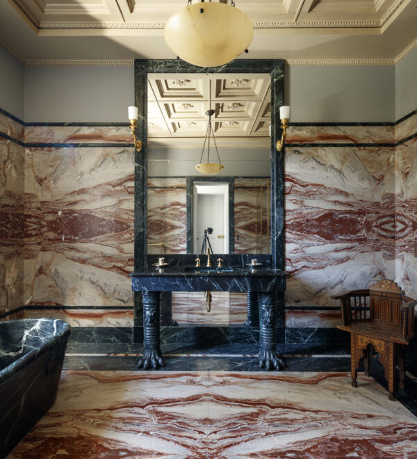 Marble bathroom Red Suie Villa Astor The Heritage Collection