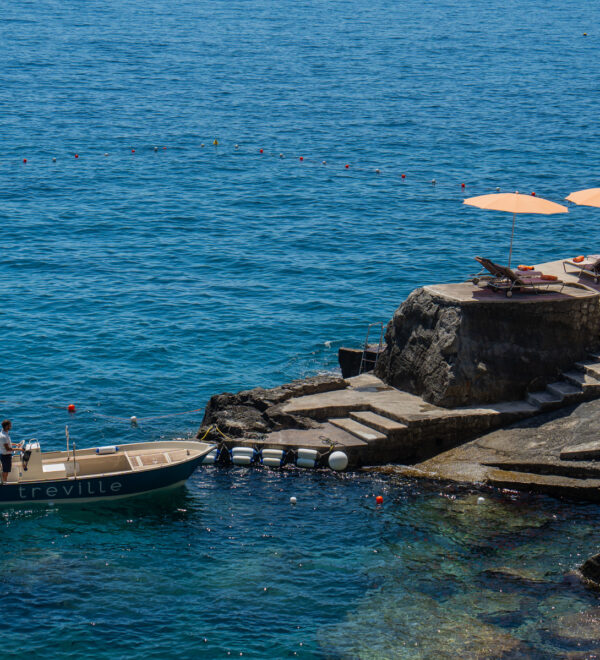 private pier POSITANO