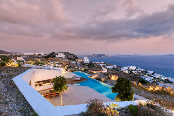 037_5475_cove_iwish_gfakaros2020707-08