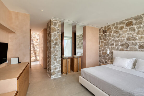 117_5840_cove_iwish_gfakaros2020707-08_pe