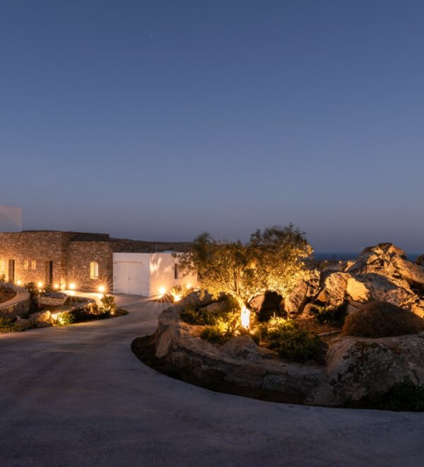 villa at night