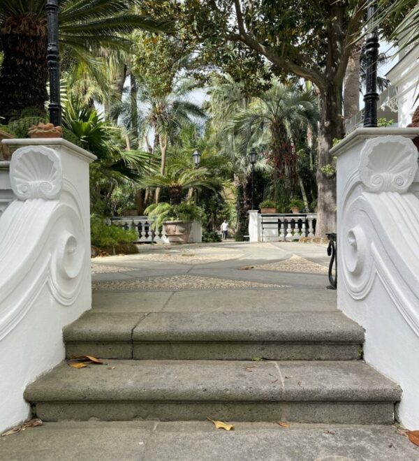 entrance garden