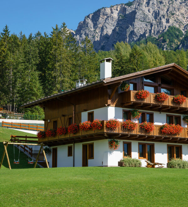 luxury chalet d'Ampezzo exterior